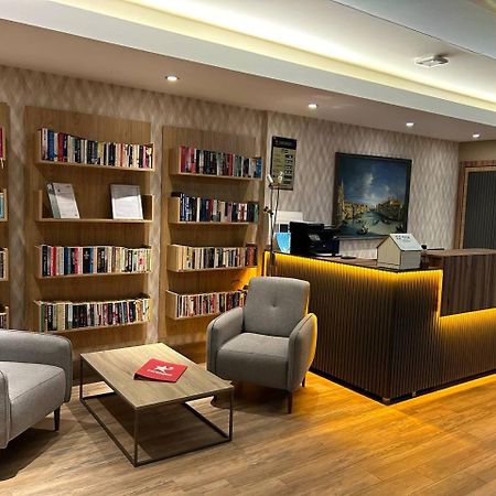 אלאניה Havana Apart Hotel מראה חיצוני תמונה