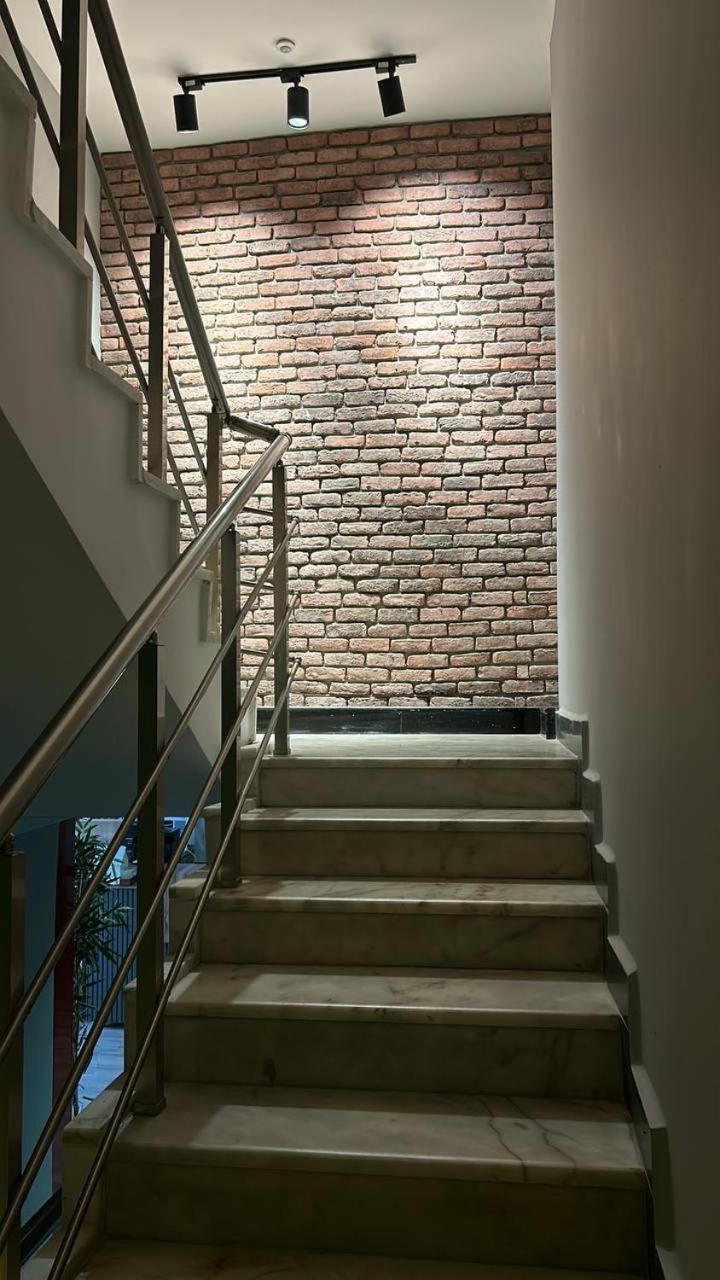 אלאניה Havana Apart Hotel מראה חיצוני תמונה