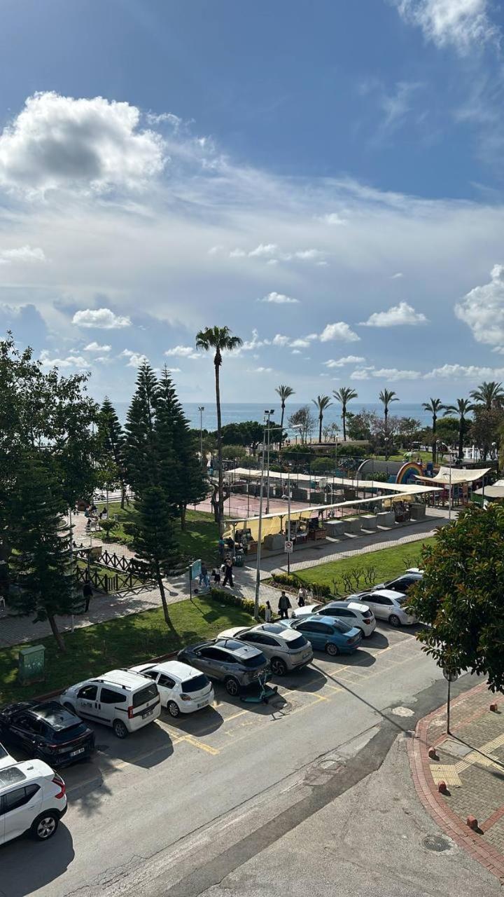 אלאניה Havana Apart Hotel מראה חיצוני תמונה