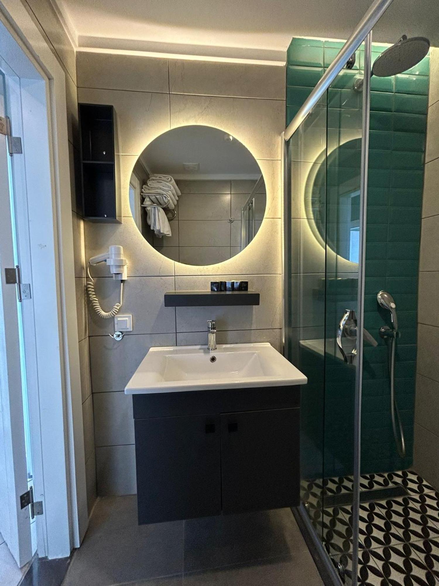 אלאניה Havana Apart Hotel מראה חיצוני תמונה