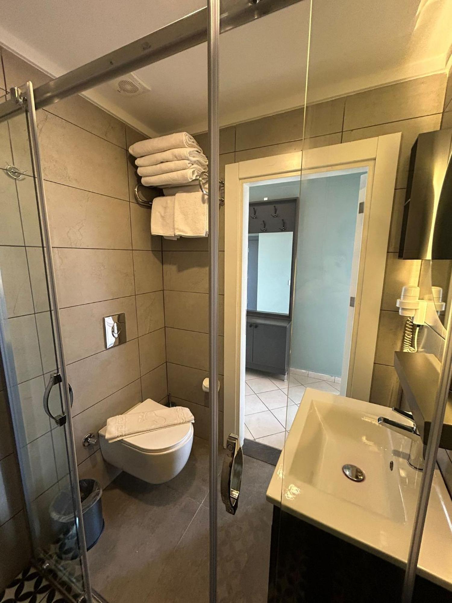 אלאניה Havana Apart Hotel מראה חיצוני תמונה